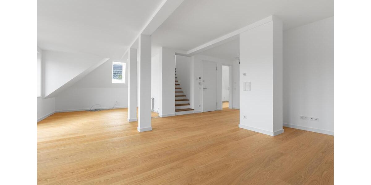 Dachgeschoßwohnung Münster Mitte-Nordost - 4 Zimmer, 137 m&sup2;, 2.800&euro; | Angebot:24397717