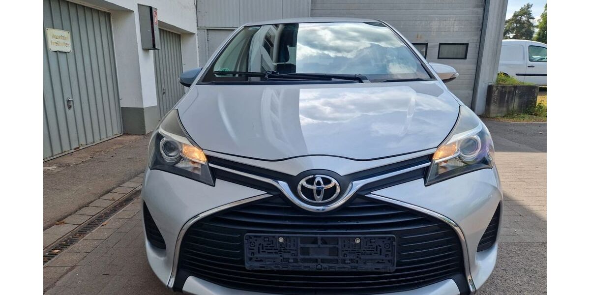 Toyota Yaris 140.000 km 6.590 &euro; Münster 48151