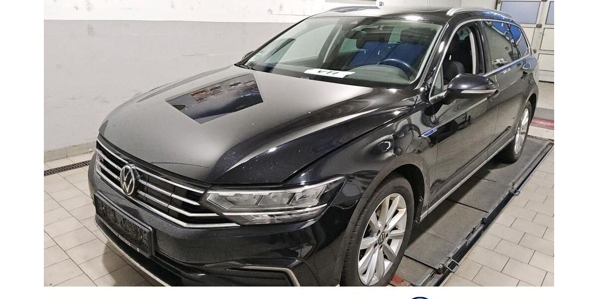 VW Passat Variant 48.671 km 29.990 &euro; Emsdetten 48282