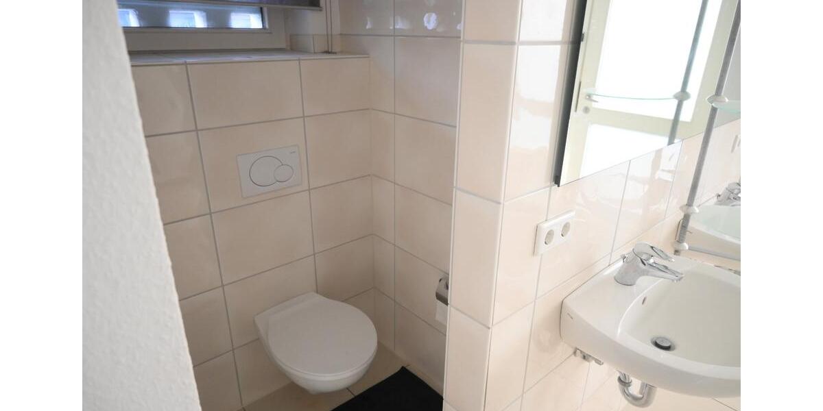 Gewerbeobjekt Münster Gievenbeck - 2 Zimmer, 100 m&sup2;, 1.100&euro; | Angebot:25105330