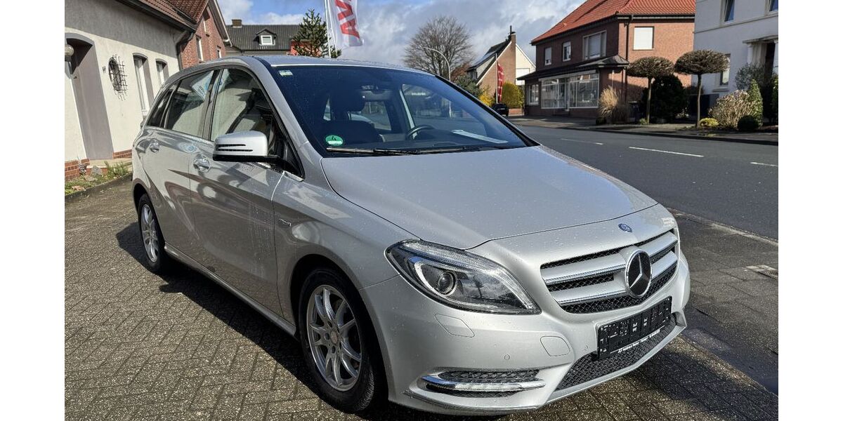 Mercedes-Benz B 180 63.613 km 11.150 &euro; Sassenberg 48336