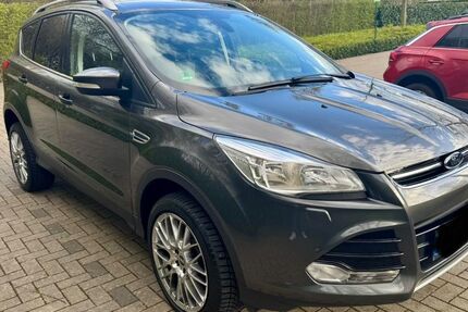 Ford Kuga 143.270 km 8.999 &euro; Münster 48147
