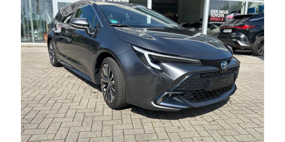 Toyota Corolla 13.498 km 27.890 &euro; Steinfurt-Borghorst 48565