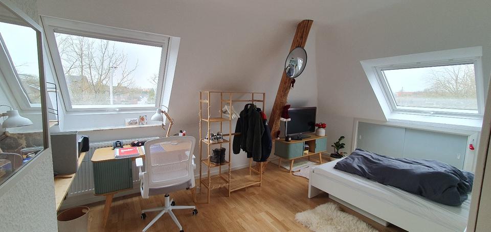Dachgeschoßwohnung Münster Mitte-Süd - 1 Zimmer, 19 m&sup2;, 529&euro; | Angebot:25380048