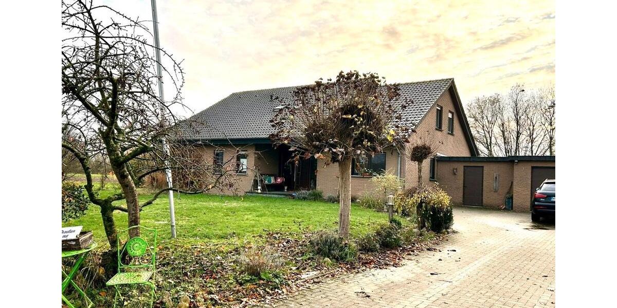 Einfamilienhaus Warendorf - 7 Zimmer, 212 m&sup2;, 2.360&euro; | Angebot:25525628