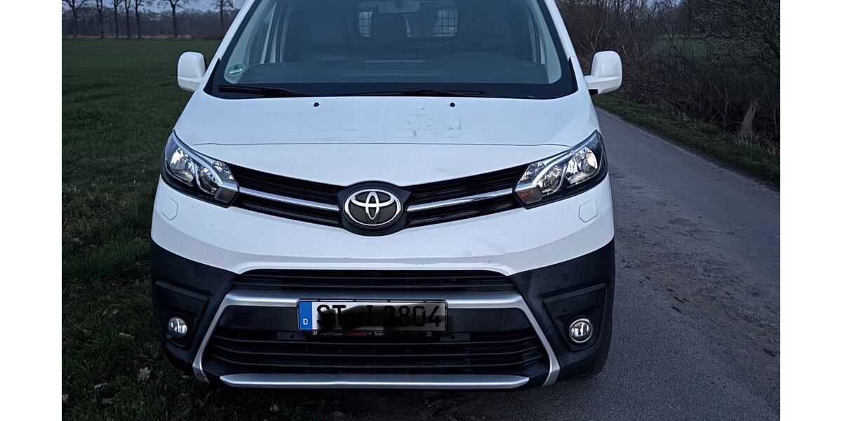 Toyota Proace (Verso) 77.000 km 11.899 &euro; Steinfurt 48565