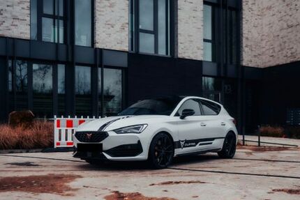 Cupra Leon 49.337 km 30.100 &euro; Ahlen 59229