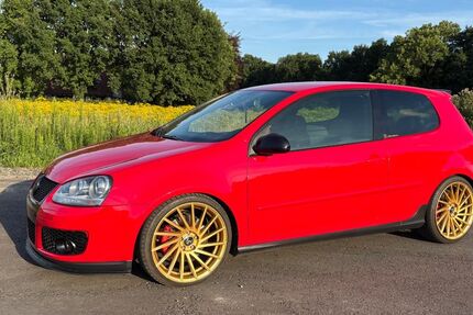 VW Golf 218.000 km 7.499 &euro; Lengerich 49525