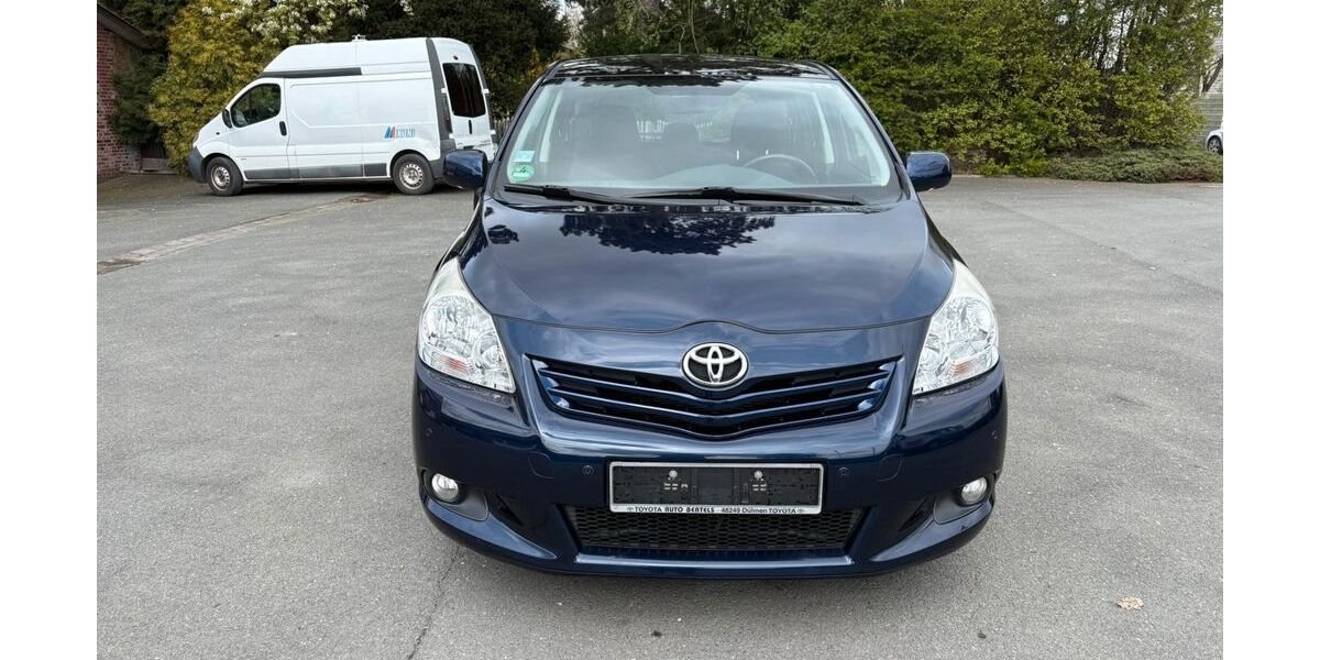 Toyota Verso 142.000 km 7.999 &euro; Nottuln 48301