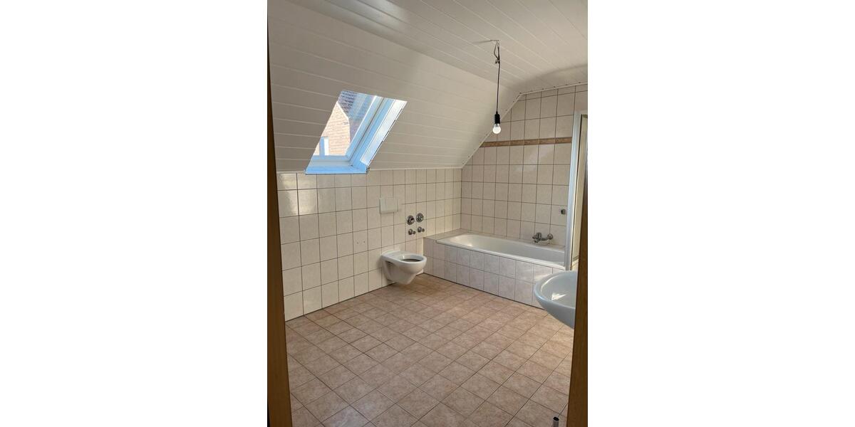 Dachgeschoßwohnung Ostbevern - 3 Zimmer, 850&euro; | Angebot:23687592