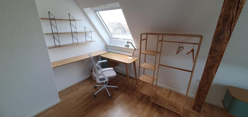 Dachgeschoßwohnung Münster Mitte-Süd - 1 Zimmer, 19 m&sup2;, 529&euro; | Angebot:25380048