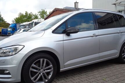 VW Touran 203.687 km 12.971 &euro; Warendorf 48231