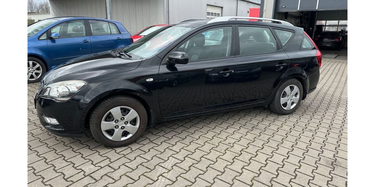 Kia ceed / Ceed 253.648 km 2.350 &euro; Lüdinghausen 59348